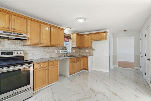 22 Pheasant Drive, Springfield, MA 01119