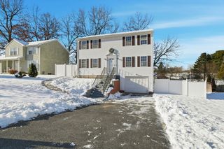22 Pheasant Drive, Springfield, MA 01119