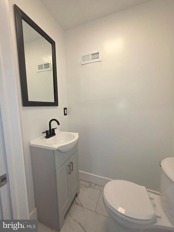 904 STERNER ST, PHILADELPHIA, PA 19133 — photo 5