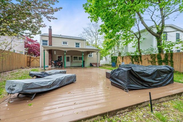 132 Litchfield Avenue, Babylon, NY 11702
