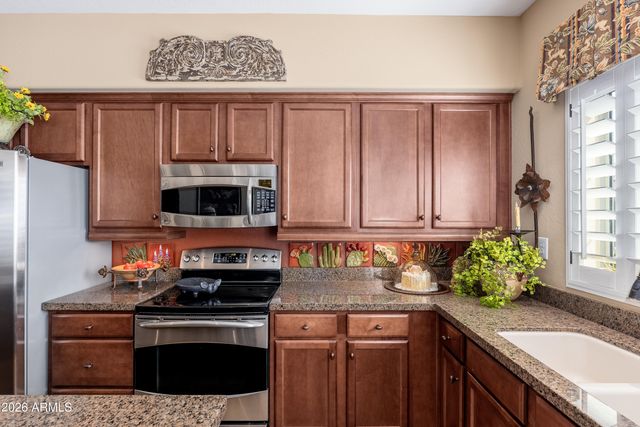 3935 E ROUGH RIDER Road 1248, Phoenix, AZ 85050