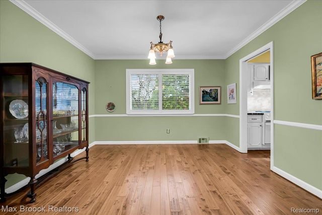 1711 Huntingwood Lane C, Bloomfield Charter Township, MI 48304