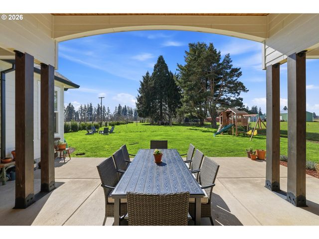 19065 Ne BEAVER Ln, Aurora, OR 97002