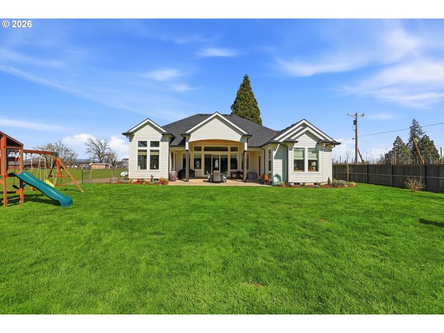 19065 Ne BEAVER Ln, Aurora, OR 97002