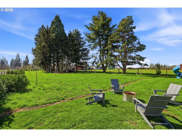 19065 Ne BEAVER Ln, Aurora, OR 97002