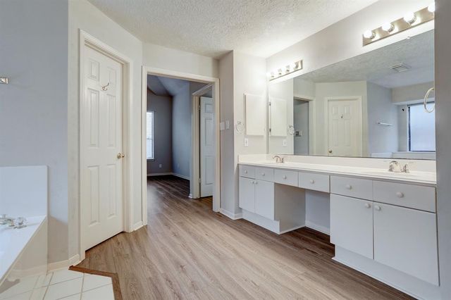 3126 Pebble Bay Drive, League City, TX 77573