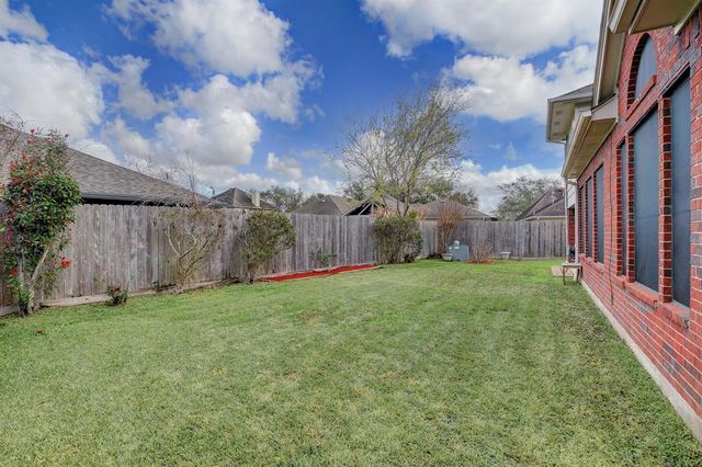 3126 Pebble Bay Drive, League City, TX 77573