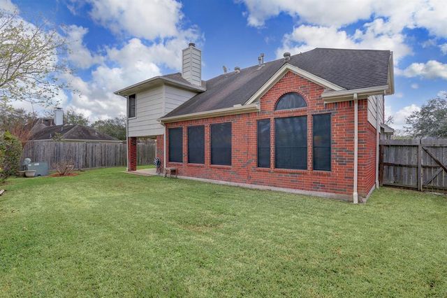 3126 Pebble Bay Drive, League City, TX 77573