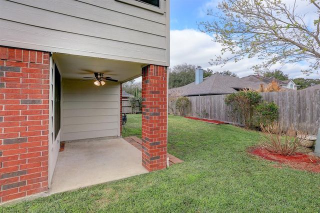 3126 Pebble Bay Drive, League City, TX 77573