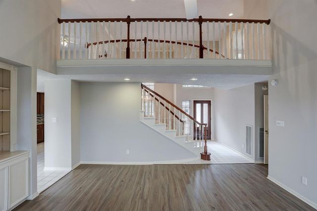 3126 Pebble Bay Drive, League City, TX 77573