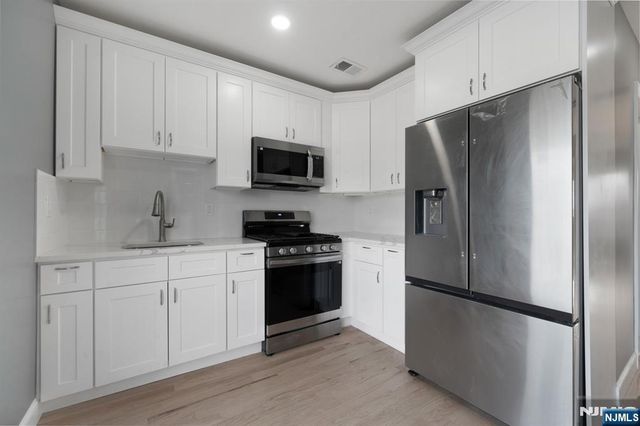 149 Florence Avenue, Hawthorne, NJ 07506