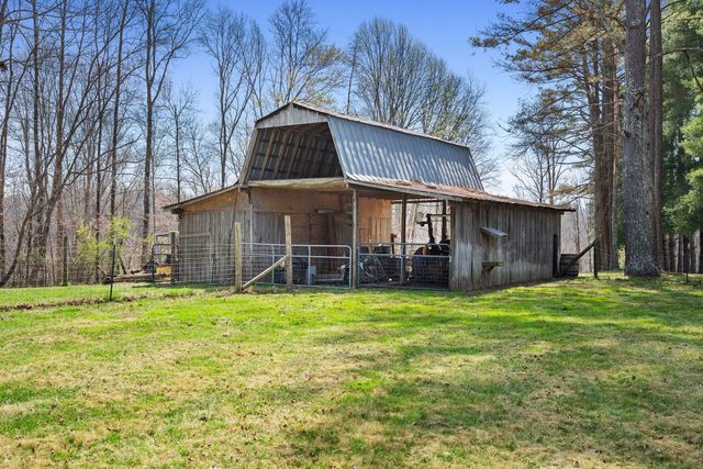 381 Studer Rd, Manchester, TN 37355