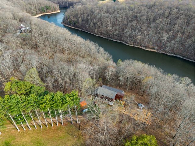 381 Studer Rd, Manchester, TN 37355