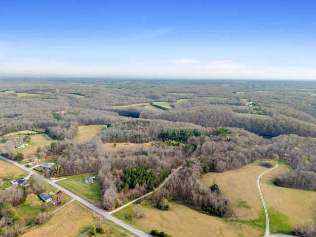 381 Studer Rd, Manchester, TN 37355