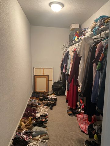 1205 E Henderson Street, Cleburne, TX 76031