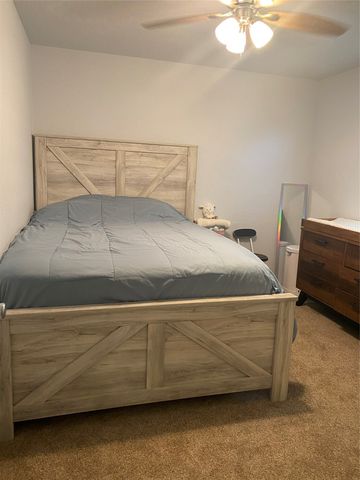 1205 E Henderson Street, Cleburne, TX 76031