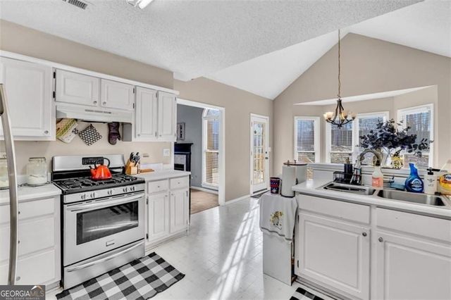 111 Overlook Heights Way, Stockbridge, GA 30281