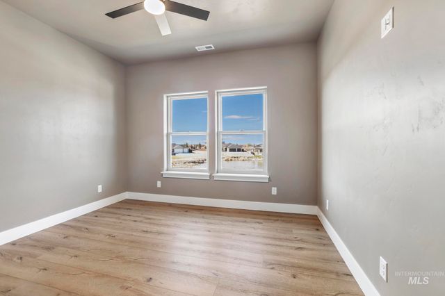 1580 Mary Alice Lake Way, Twin Falls, ID 83301