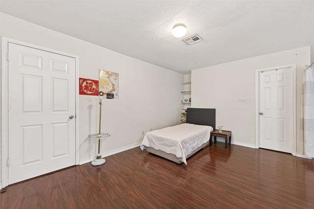 11311 Harwin Drive 10, Houston, TX 77072