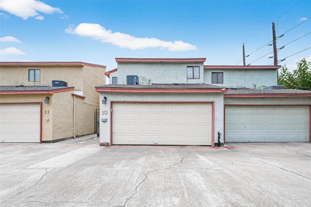 11311 Harwin Drive 10, Houston, TX 77072