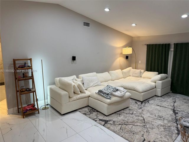 20888 Sugarloaf Ln, Boca Raton, FL 33428