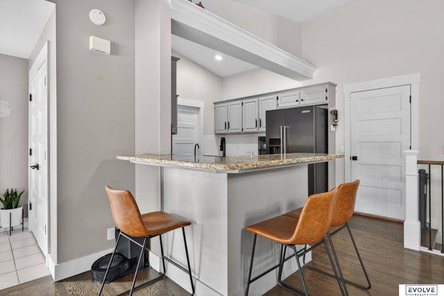 11884 Lewison Lane, Gretna, NE 68028