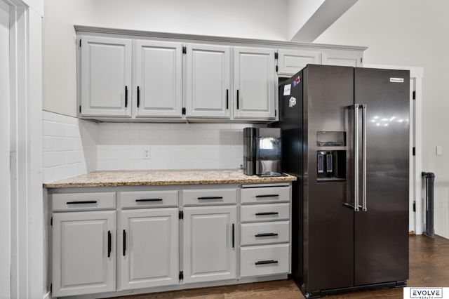 11884 Lewison Lane, Gretna, NE 68028