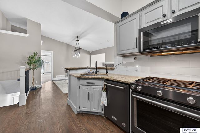 11884 Lewison Lane, Gretna, NE 68028