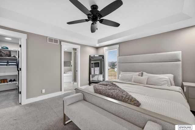 11884 Lewison Lane, Gretna, NE 68028