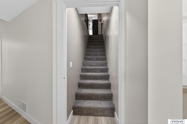 11884 Lewison Lane, Gretna, NE 68028