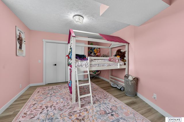 11884 Lewison Lane, Gretna, NE 68028