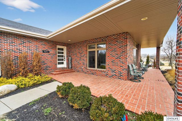 11884 Lewison Lane, Gretna, NE 68028