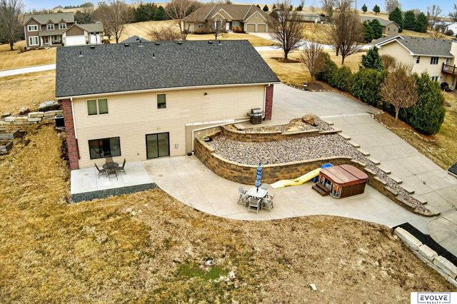 11884 Lewison Lane, Gretna, NE 68028