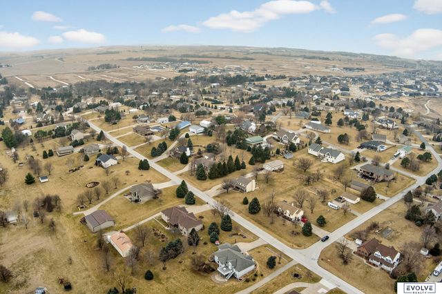 11884 Lewison Lane, Gretna, NE 68028