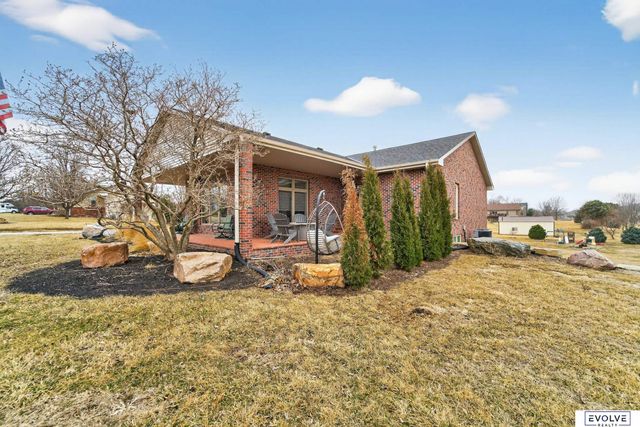 11884 Lewison Lane, Gretna, NE 68028