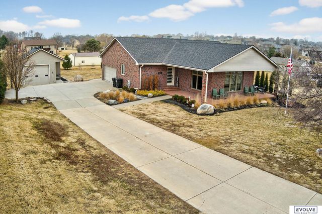 11884 Lewison Lane, Gretna, NE 68028