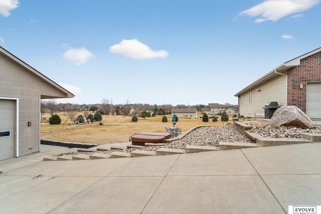 11884 Lewison Lane, Gretna, NE 68028