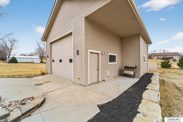 11884 Lewison Lane, Gretna, NE 68028