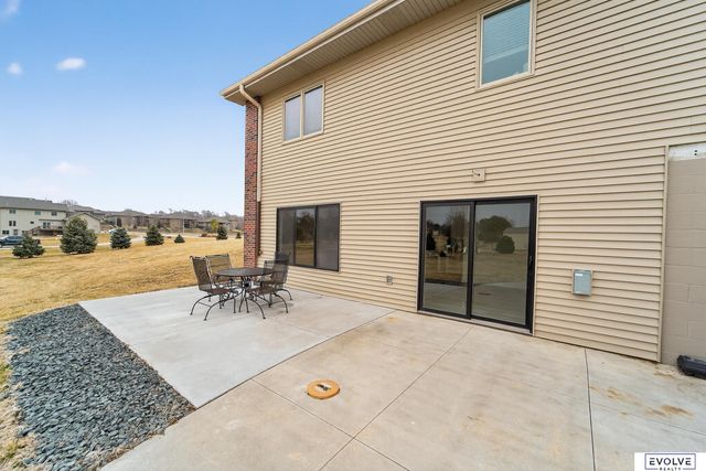 11884 Lewison Lane, Gretna, NE 68028