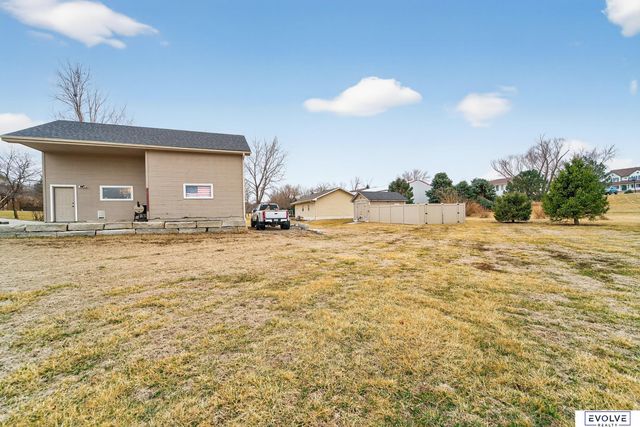 11884 Lewison Lane, Gretna, NE 68028