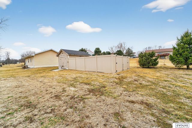 11884 Lewison Lane, Gretna, NE 68028