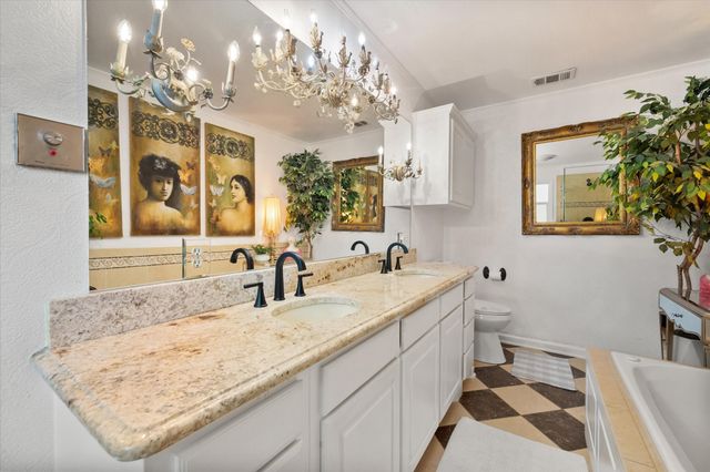 2202 Highland Circle, Corsicana, TX 75110