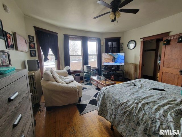 1102 E FRYE Street, Peoria, IL 61603