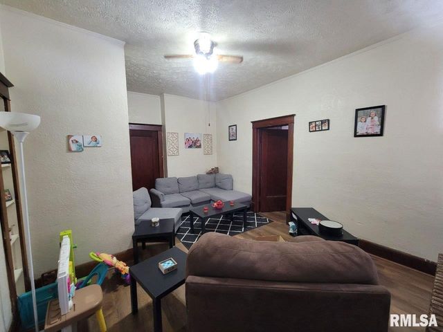 1102 E FRYE Street, Peoria, IL 61603