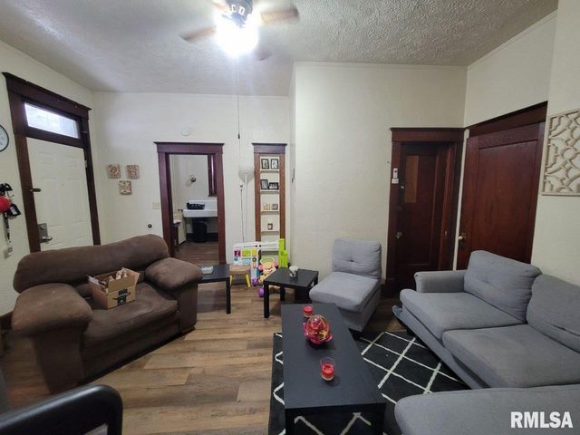 1102 E FRYE Street, Peoria, IL 61603