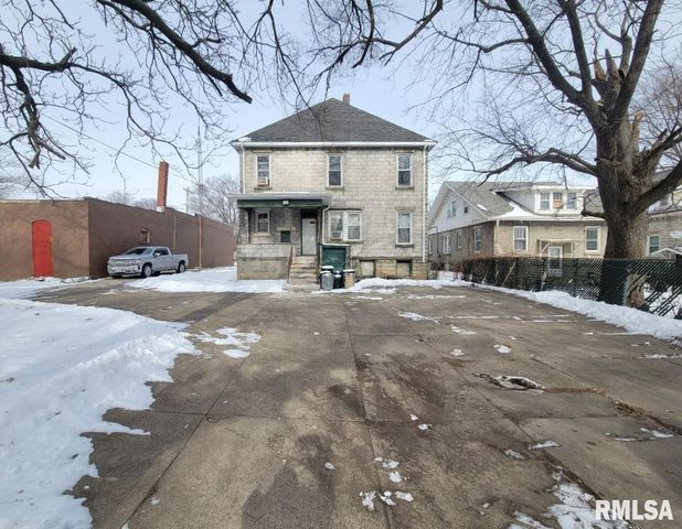 1102 E FRYE Street, Peoria, IL 61603