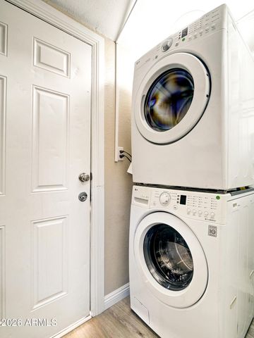 830 S 15th Avenue, Phoenix, AZ 85007