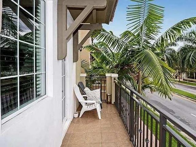 837 SW 147th Ave 1410, Pembroke Pines, FL 33027