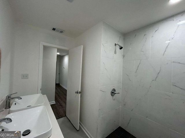 8184 Laurel Drive SW, Covington, GA 30014