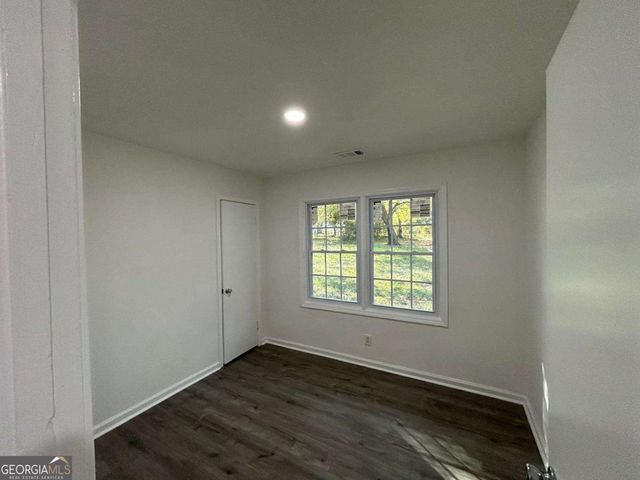 8184 Laurel Drive SW, Covington, GA 30014